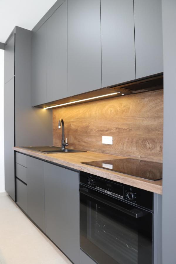 Brand New Apartment With Private Pool 奈维斯 外观 照片